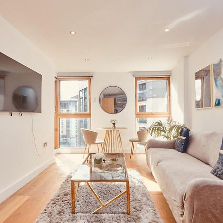 Central Leeds Dock Apt&Free Secure Parking! 外观 照片
