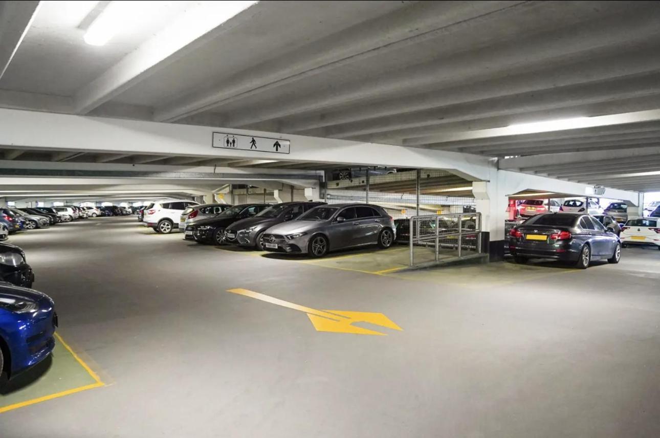 Central Leeds Dock Apt&Free Secure Parking! 外观 照片