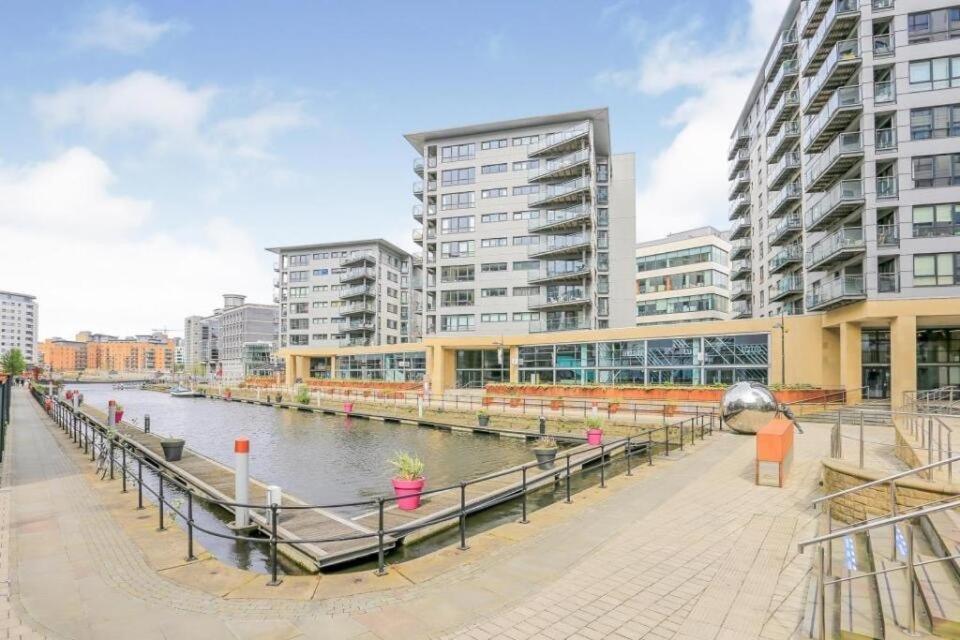 Central Leeds Dock Apt&Free Secure Parking! 外观 照片